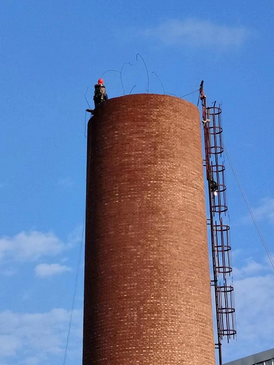 煙囪拆除公司：專業(yè)服務，為您解決難題