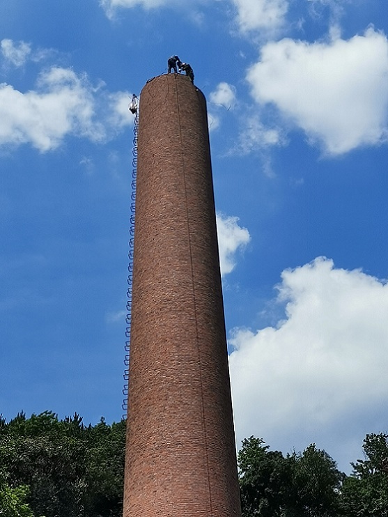 煙囪拆除公司:技術(shù)精湛,經(jīng)驗(yàn)豐富的專業(yè)團(tuán)隊(duì)